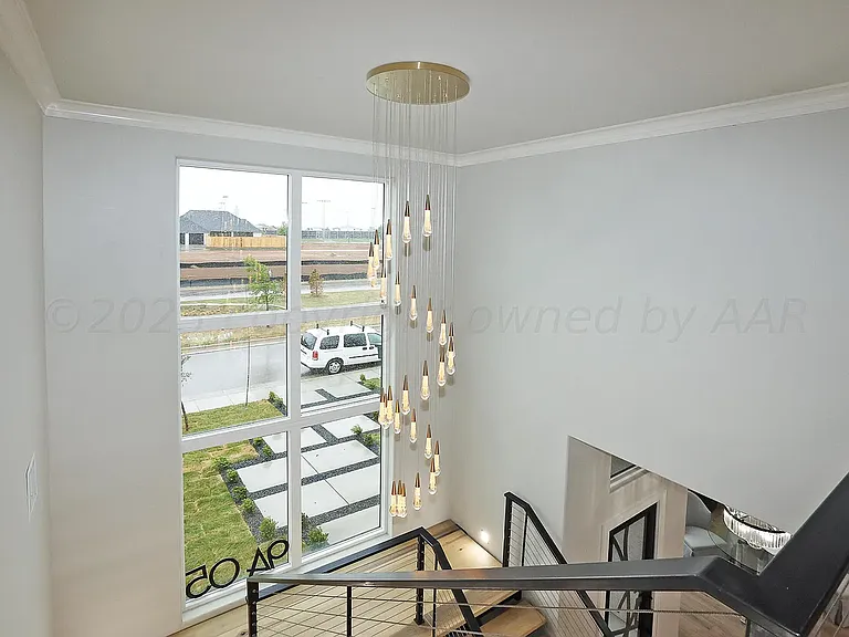 9405 Rockridge — Photo 34