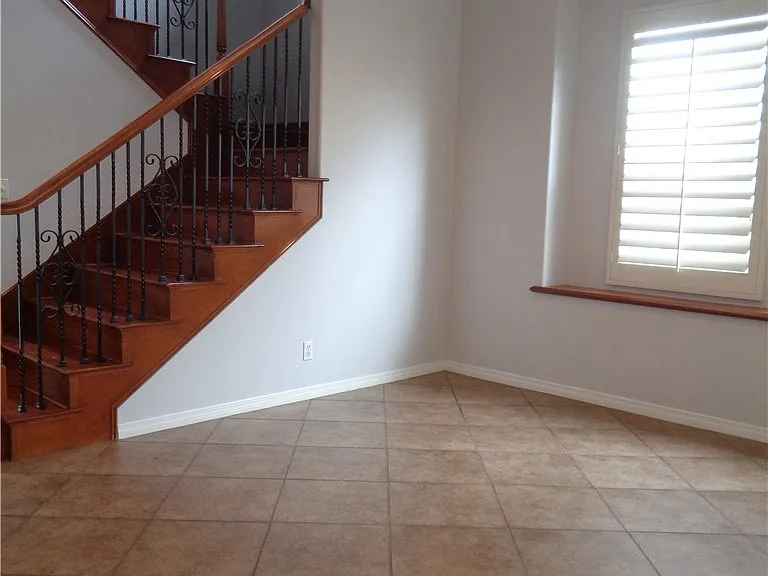 20904 Monarch Ln #27 — Photo 2