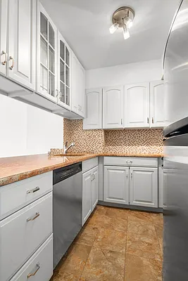 Sold by Compass | media 6