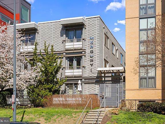 2nd image of 1439 Chapin St NW APT 103