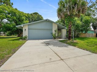1 Clark Ln, Palm Coast, FL 32137