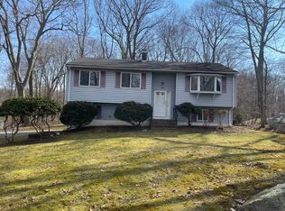 19 Lakeview Dr, Andover, CT 06232