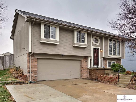 3rd image of 15211 Chalco Pointe Dr
