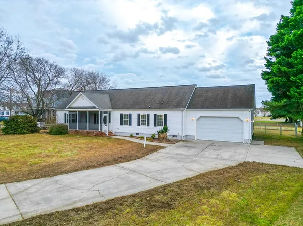 35417 Upshurs Neck Rd, Quinby, VA 23423
