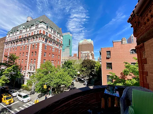 Rented by Douglas Elliman | media 25