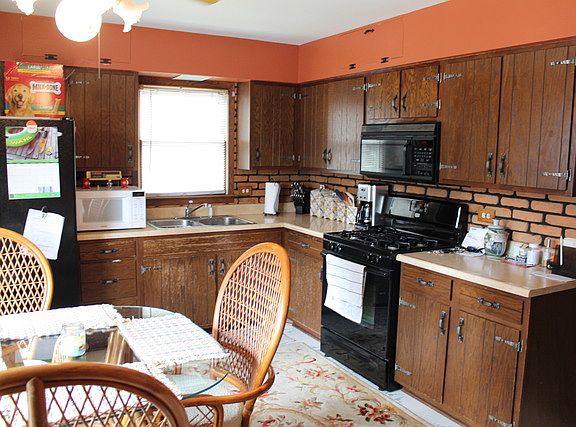4th image of 41 Indianwood Dr