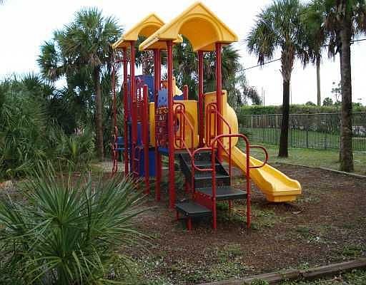2nd image of 5090 Palm Hill Dr APT 199