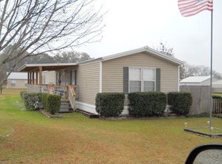 2146 Trent Ave, Grand Ridge, FL 32442