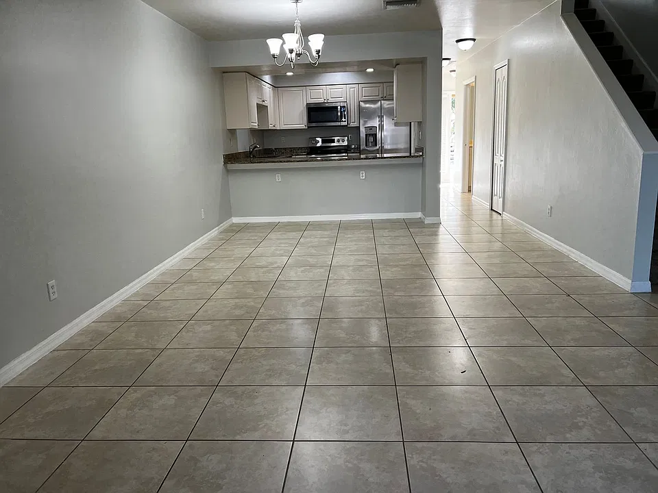 3430 Santa Barbara Blvd #9