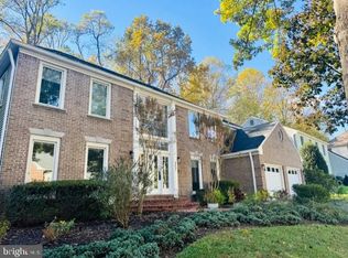 8607 Cherry Dr, Fairfax, VA 22031