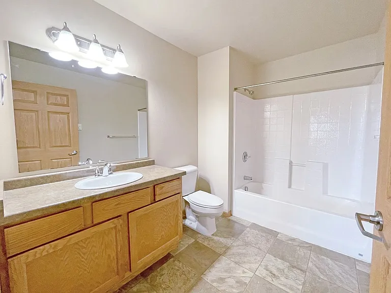 Northern Plains Apartments — Photo 22