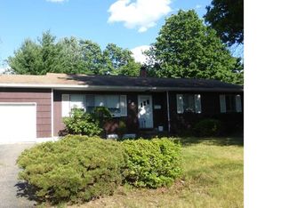 28 Northbrook Rd, Spring Valley, NY 10977