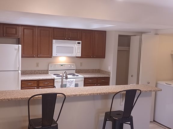 4th image of 1920 W Lindner Ave Unit 232