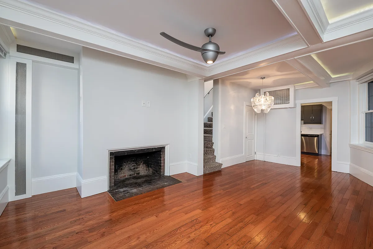 Building Photo - 85 Myrtle St #1