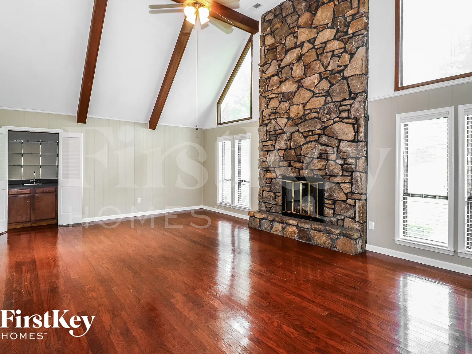 4 bed, 2.5 bath, 2268 sqft, $2,130 — Photo 3