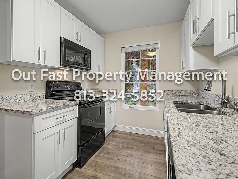 915 E Palmetto St #2 — Photo 16