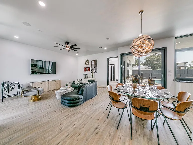 4438 Bonham St — Photo 7