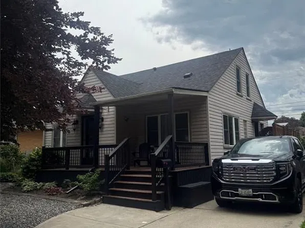 1909 Arthur Rd, Windsor, ON N8W 4V5