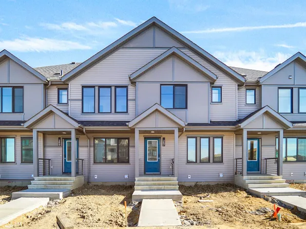 267 Deer Valley Dr, Leduc, AB T9E 0S3