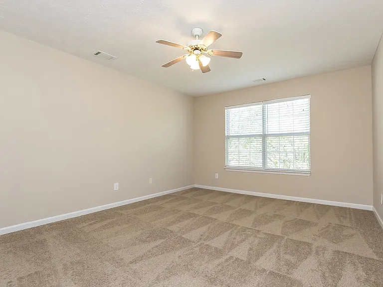1240 Chris Lake Dr — Photo 8