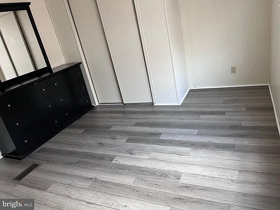 4th image of 8 Merganser Rd