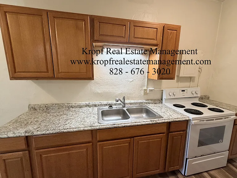 129 Lakewood Dr #2 — Photo 4
