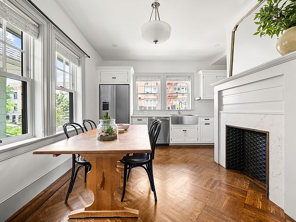 3rd image of 139 Winthrop St #2