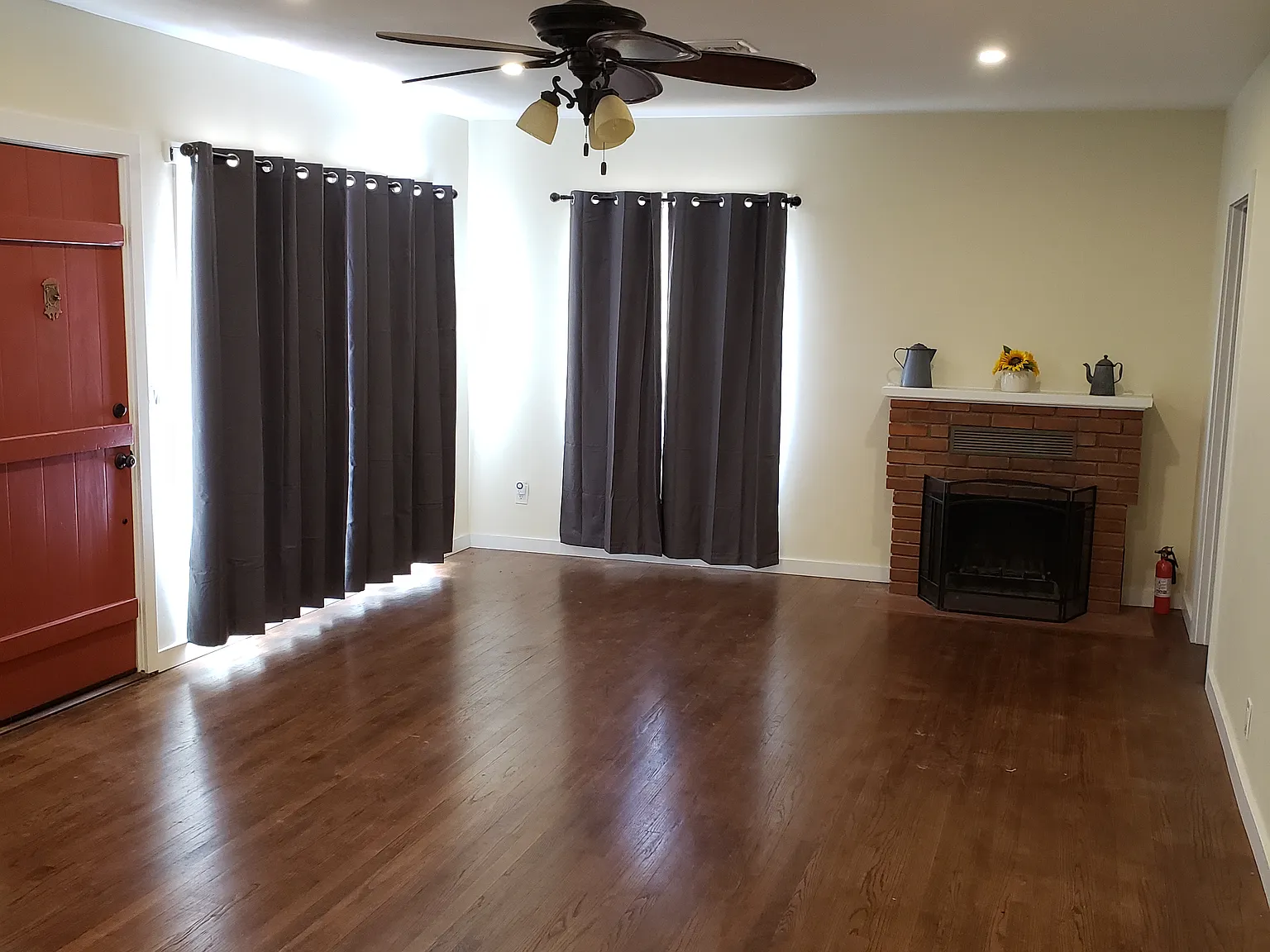 3 bed, 1600 sqft, $3,750 — Photo 4