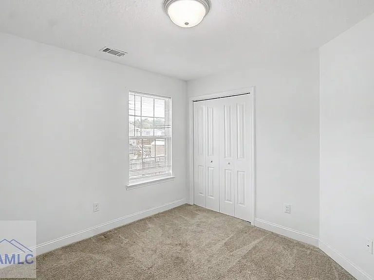 390 Fairview Cir — Photo 26