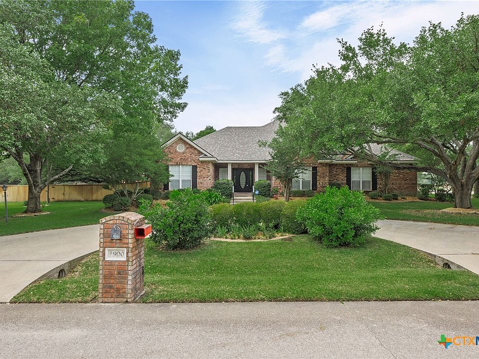 1st image of 900 Salado Oaks Dr