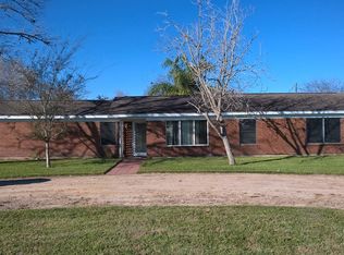 518 N Mesquite Dr, Victoria, TX 77905