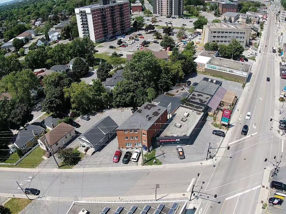 1st image of 442 Macdonnell St