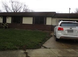 1092 Pinecrest Dr, Rantoul, IL 61866