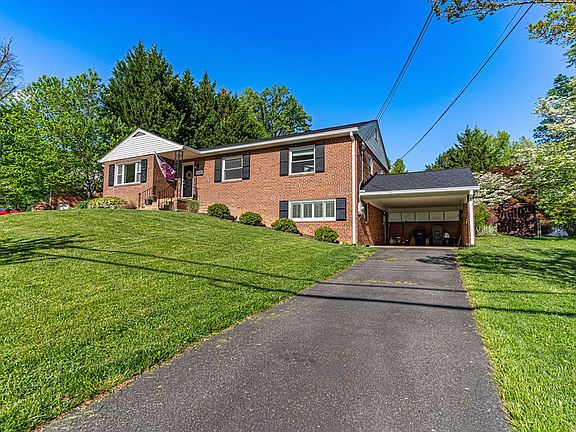 2nd image of 3205 Patrick Henry Dr