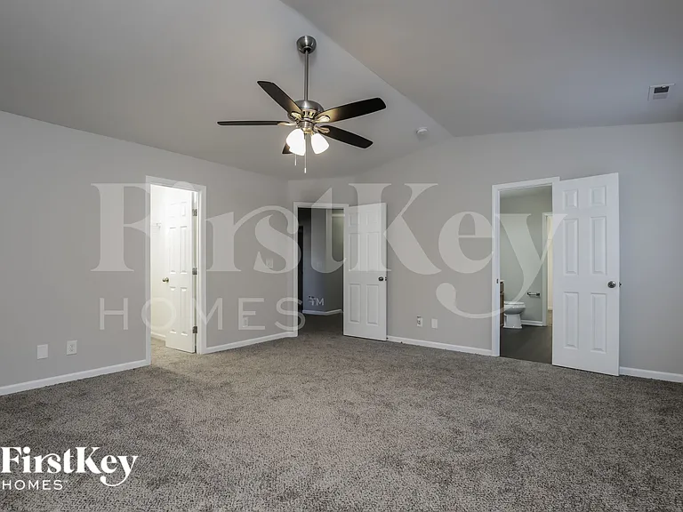 612 Brassfield Dr — Photo 8