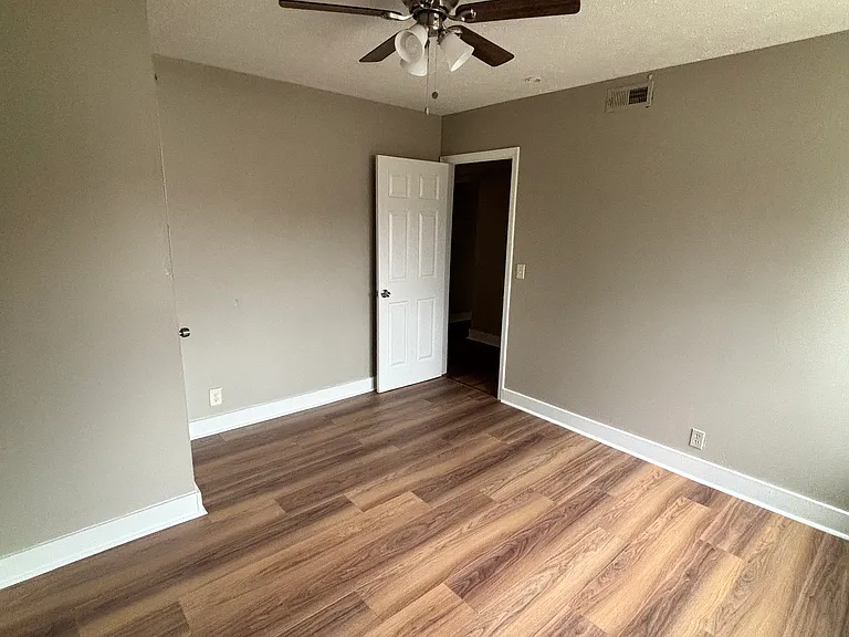 1319 Cypress St #3 — Photo 4