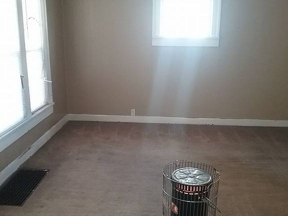 2nd image of 638 Johns Ave