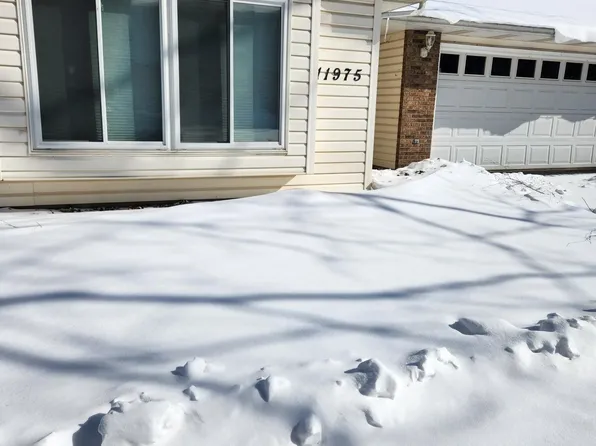 11975 Yellow Pine St NW, Coon Rapids, MN 55448