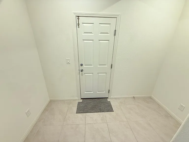 10854 Gentle Crest Ave — Photo 23