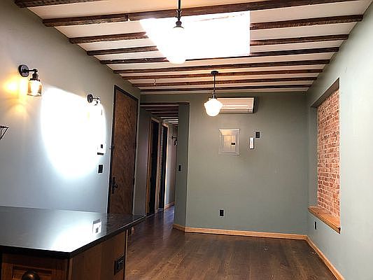 3rd image of 175 Montrose Ave APT 3