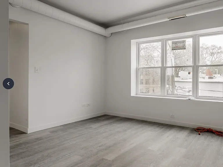 1712 W Glenlake Ave #3E — Photo 3