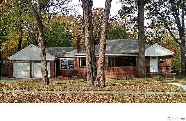 1st image of 24091 Majestic St