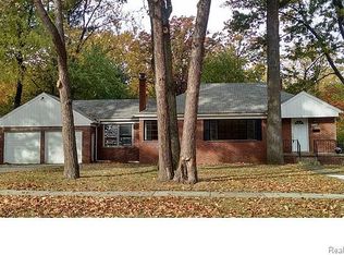 24091 Majestic St, Oak Park, MI 48237