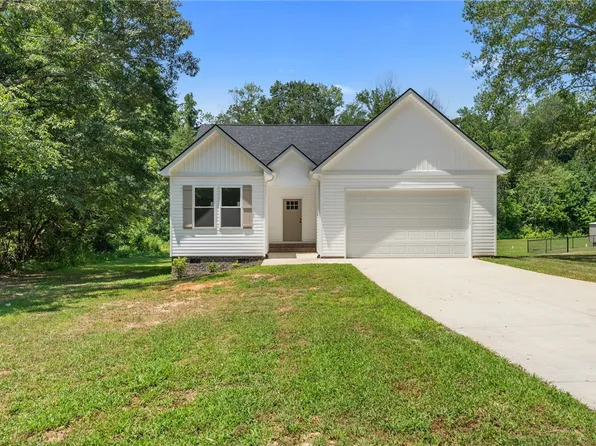 412 Burrell St, Pendleton, SC 29670