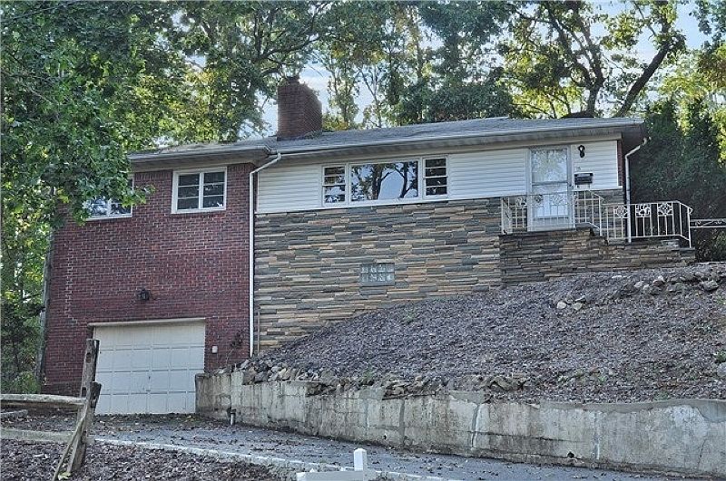 1st image of 19 Fellswood Dr