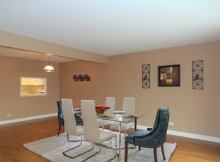 1125 Taunton Ct, Schaumburg, IL 60193