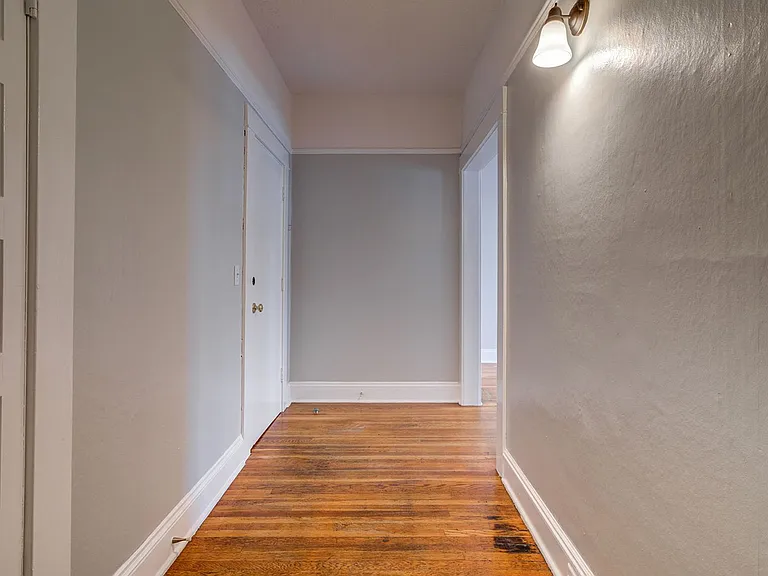 2110 NW Flanders St — Photo 22