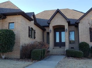 4211 Woodcrest Dr, Jonesboro, AR 72404