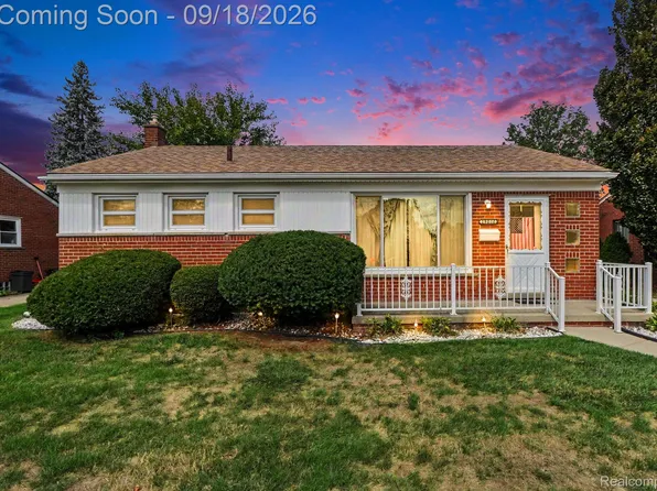 29010 Grandon St, Livonia, MI 48150