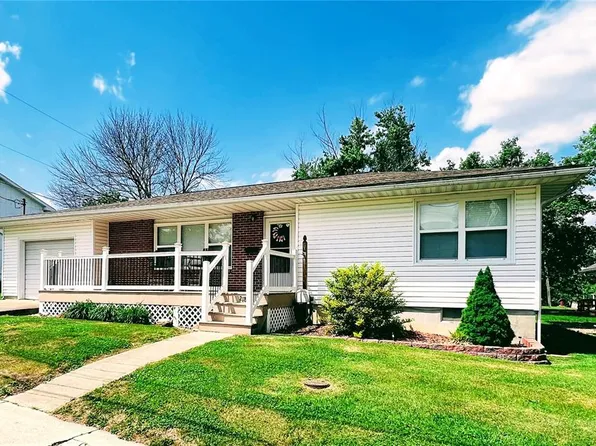 218 W Hickory St, Paris, MO 65275